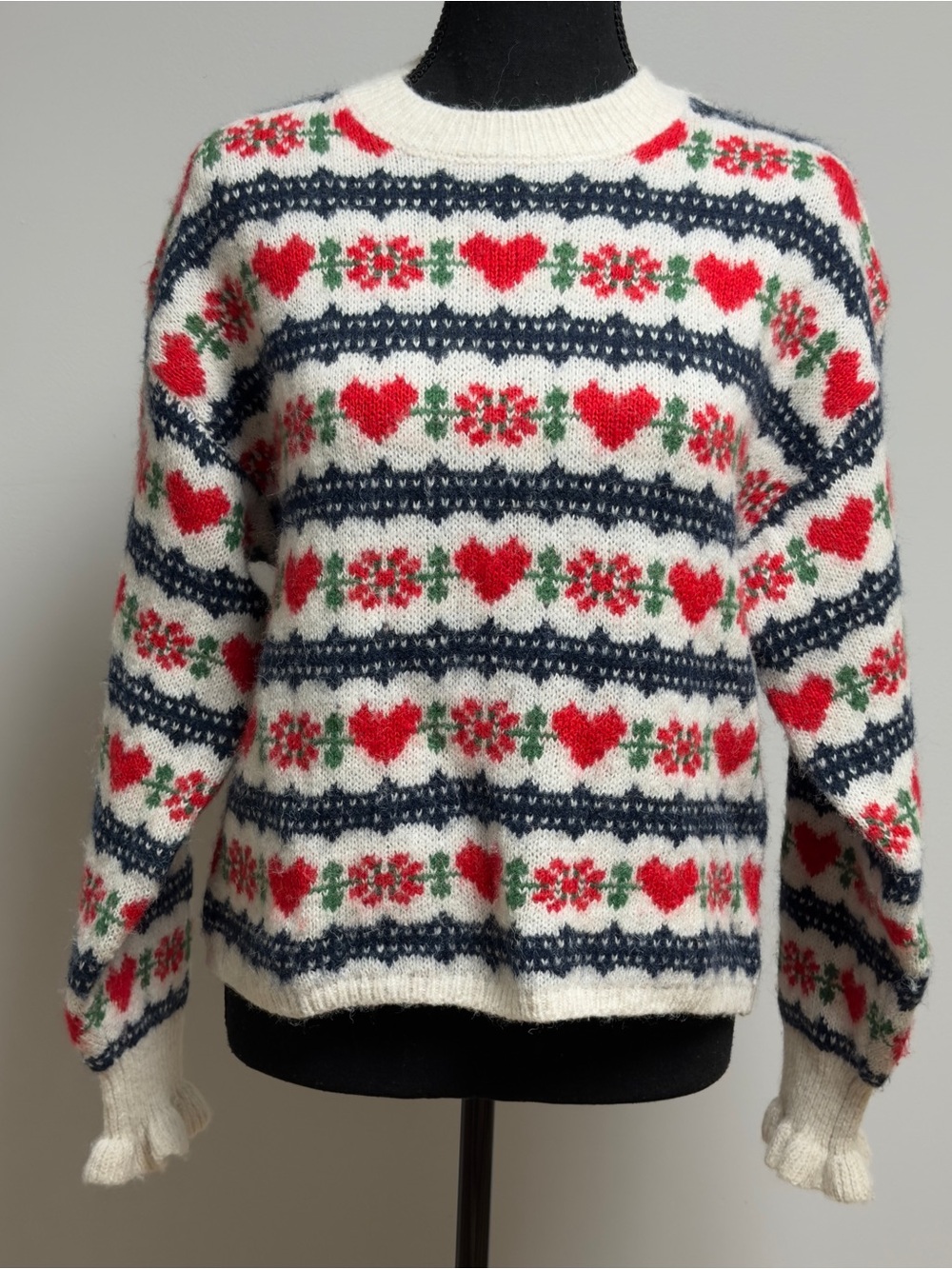 Old Navy Wool Blend Cropped Fair Isle Sweater Heart Striped Ruffle Cuff Small